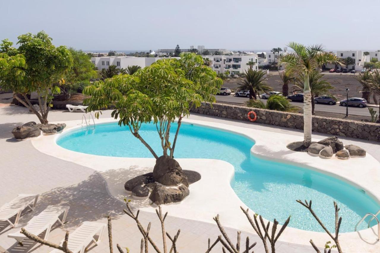 Apartamento Om Con Piscina Y Vistas Al Mar Apartment Costa Teguise Ngoại thất bức ảnh
